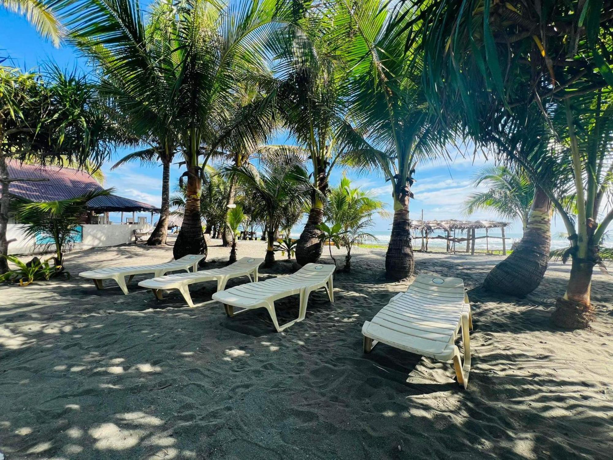 North Shore Beach Resort Baler Eksteriør bilde